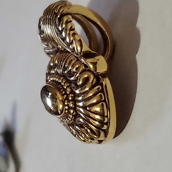 PREMIER DESIGNS Golden Avalon Necklace Pendant Scarf Clip Tie Ring - Picture 5 of 6